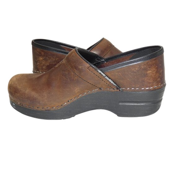 Dansko Professional Brown Distressed Leather Clogs Size 38 Grunge Rustic - Picture 6 of 10